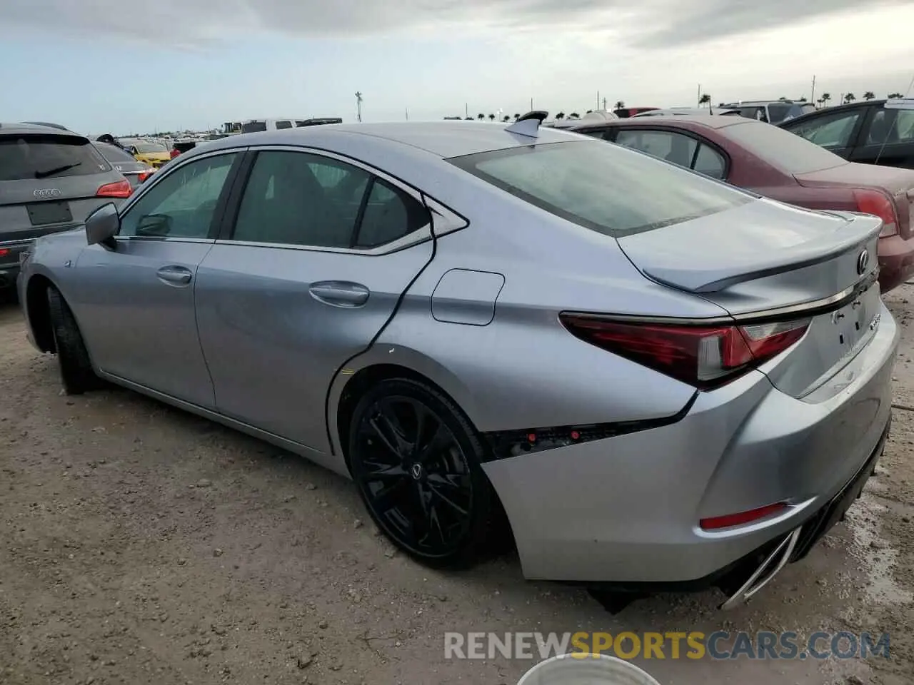 2 Фотография поврежденного автомобиля 58AGZ1B17NU131303 LEXUS ES350 2022