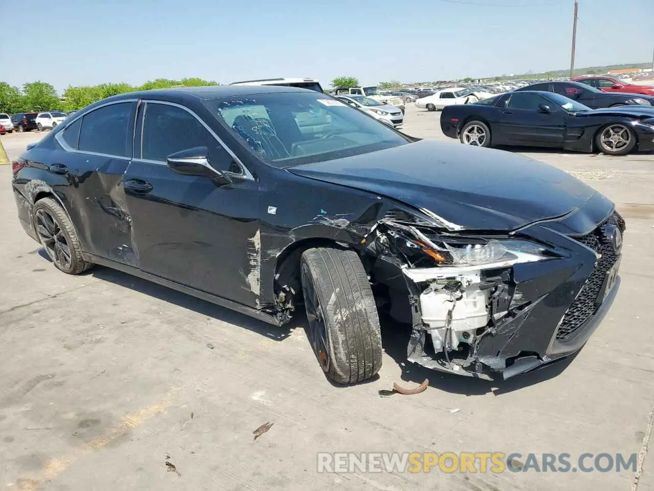 4 Photograph of a damaged car 58AGZ1B19NU114857 LEXUS ES350 2022