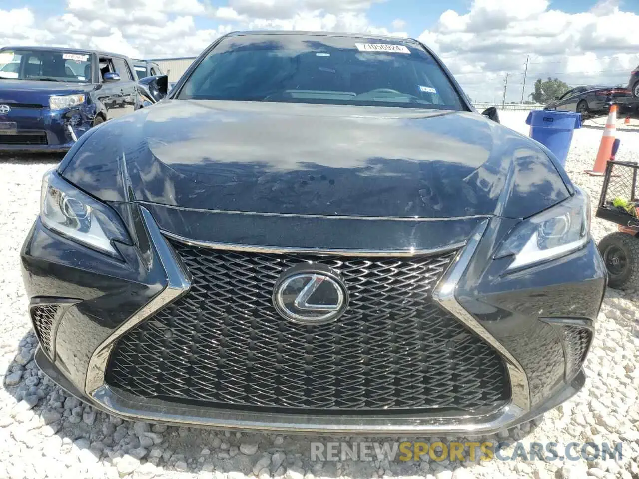 5 Photograph of a damaged car 58AGZ1B19NU127317 LEXUS ES350 2022