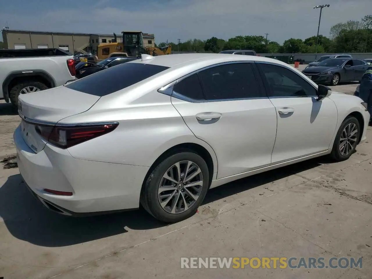 3 Photograph of a damaged car 58ACZ1B11PU144257 LEXUS ES350 2023