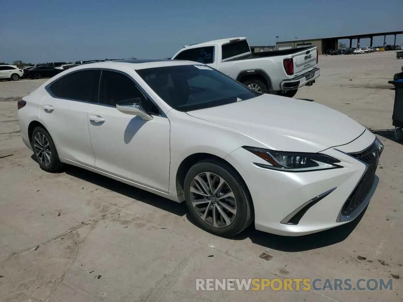 4 Photograph of a damaged car 58ACZ1B11PU144257 LEXUS ES350 2023