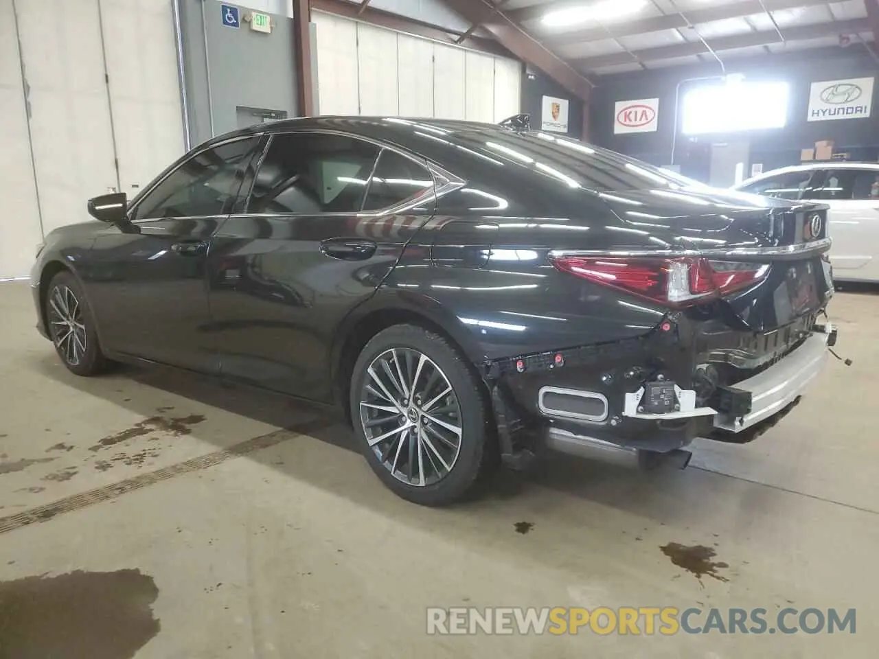2 Photograph of a damaged car 58ADZ1B11PU142500 LEXUS ES350 2023