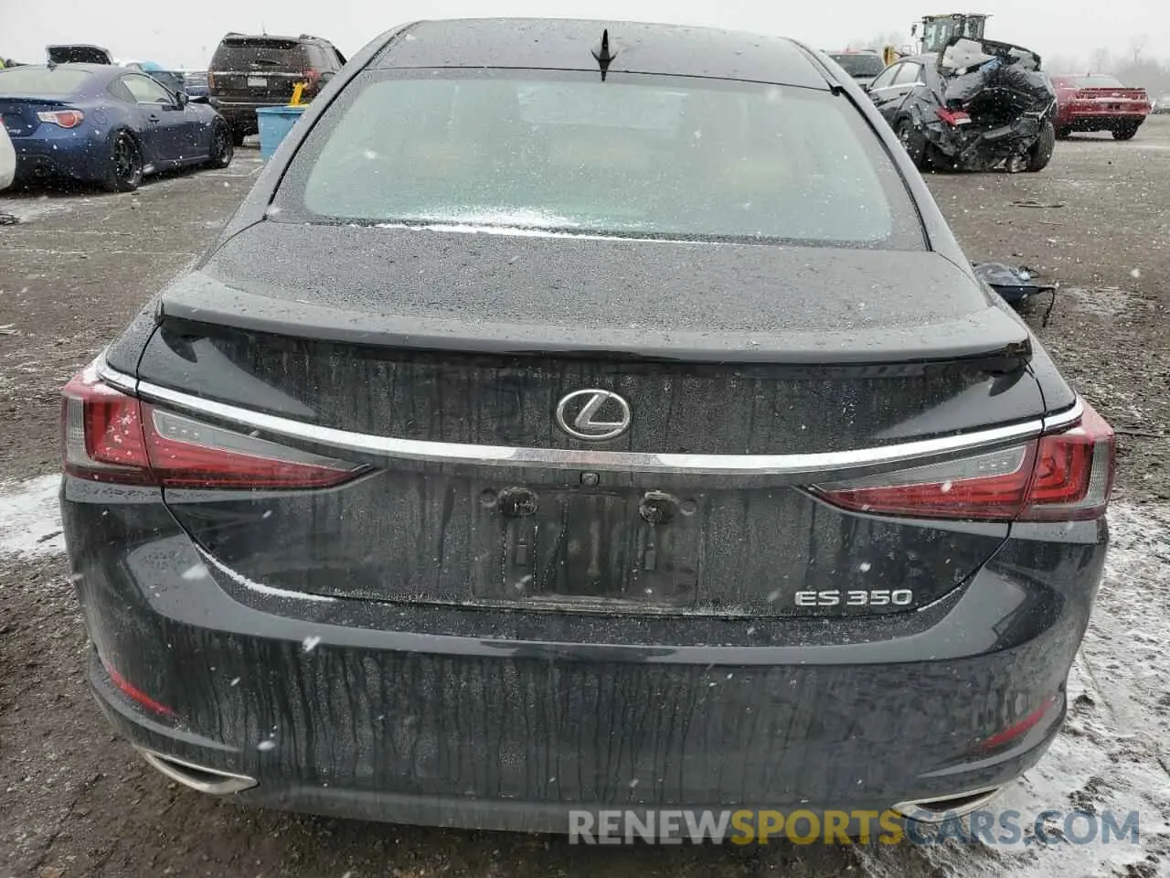 6 Photograph of a damaged car 58ADZ1B14PU159632 LEXUS ES350 2023