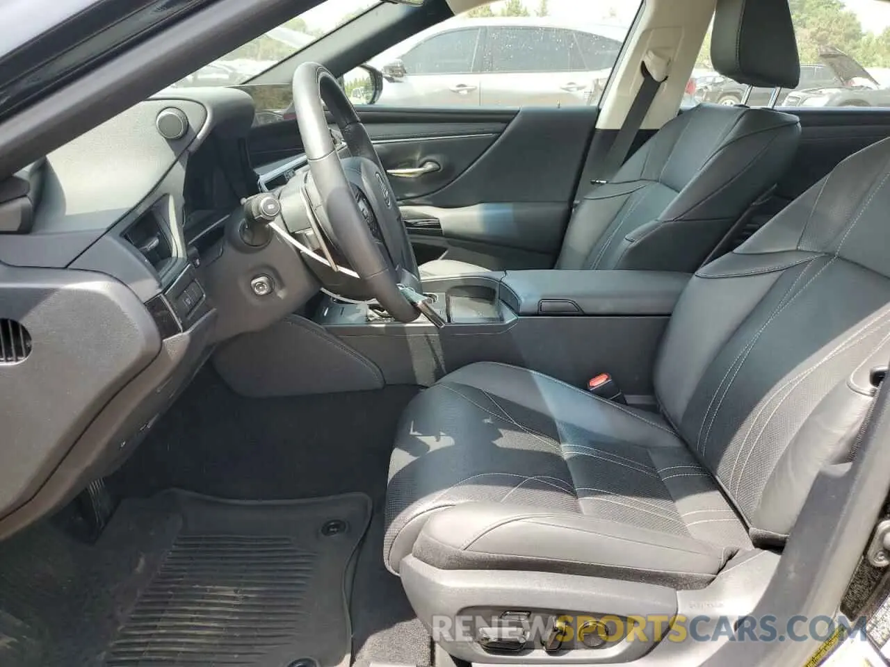 7 Фотография поврежденного автомобиля 58AEZ1B10PU157865 LEXUS ES350 2023