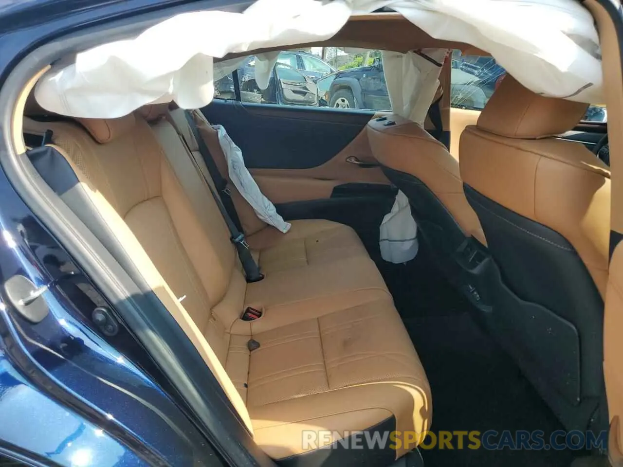 10 Photograph of a damaged car 58AEZ1B1XPU153483 LEXUS ES350 2023