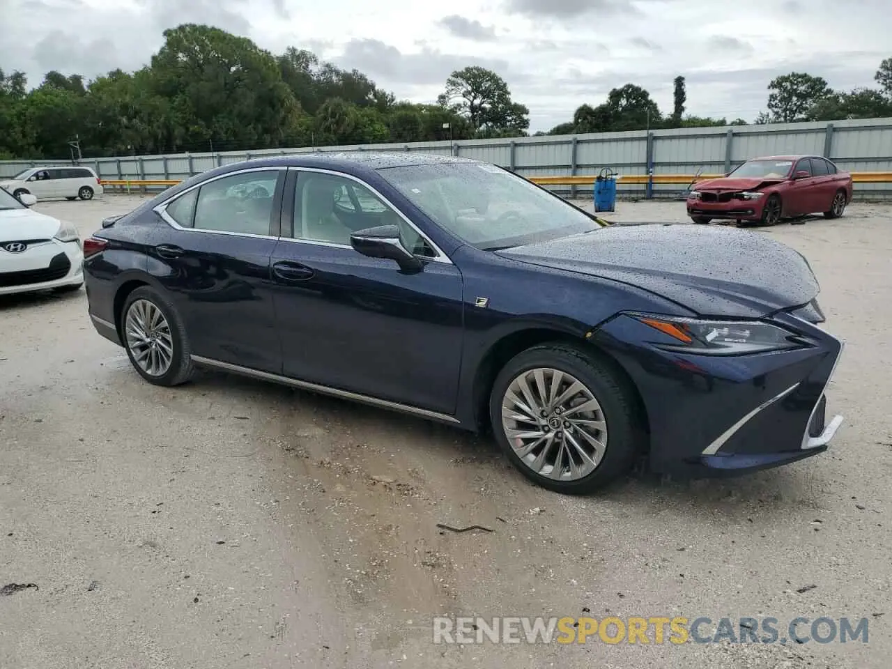 4 Photograph of a damaged car 58AFZ1B14PU149076 LEXUS ES350 2023