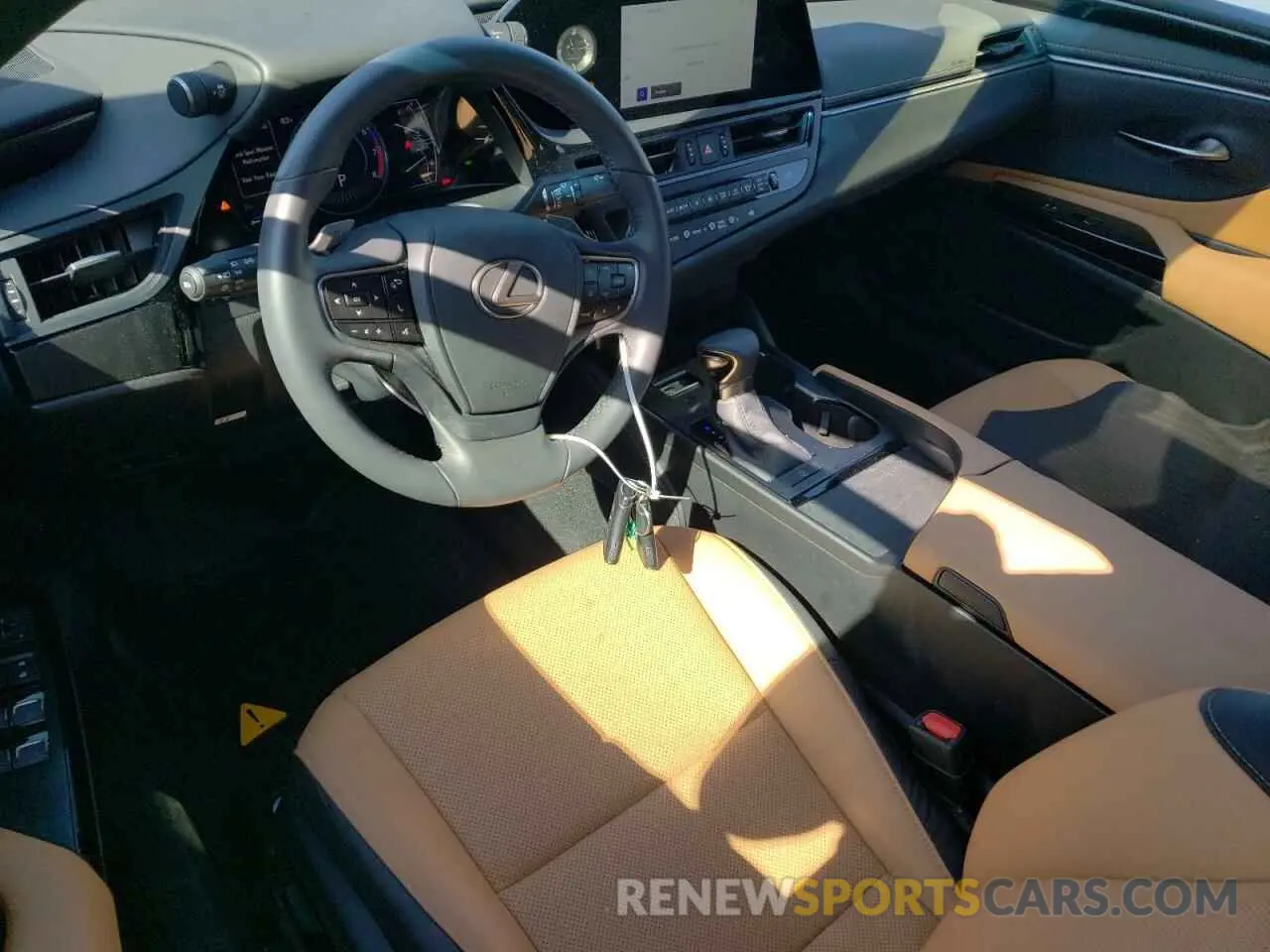 8 Photograph of a damaged car 58ACZ1B15RU175014 LEXUS ES350 2024