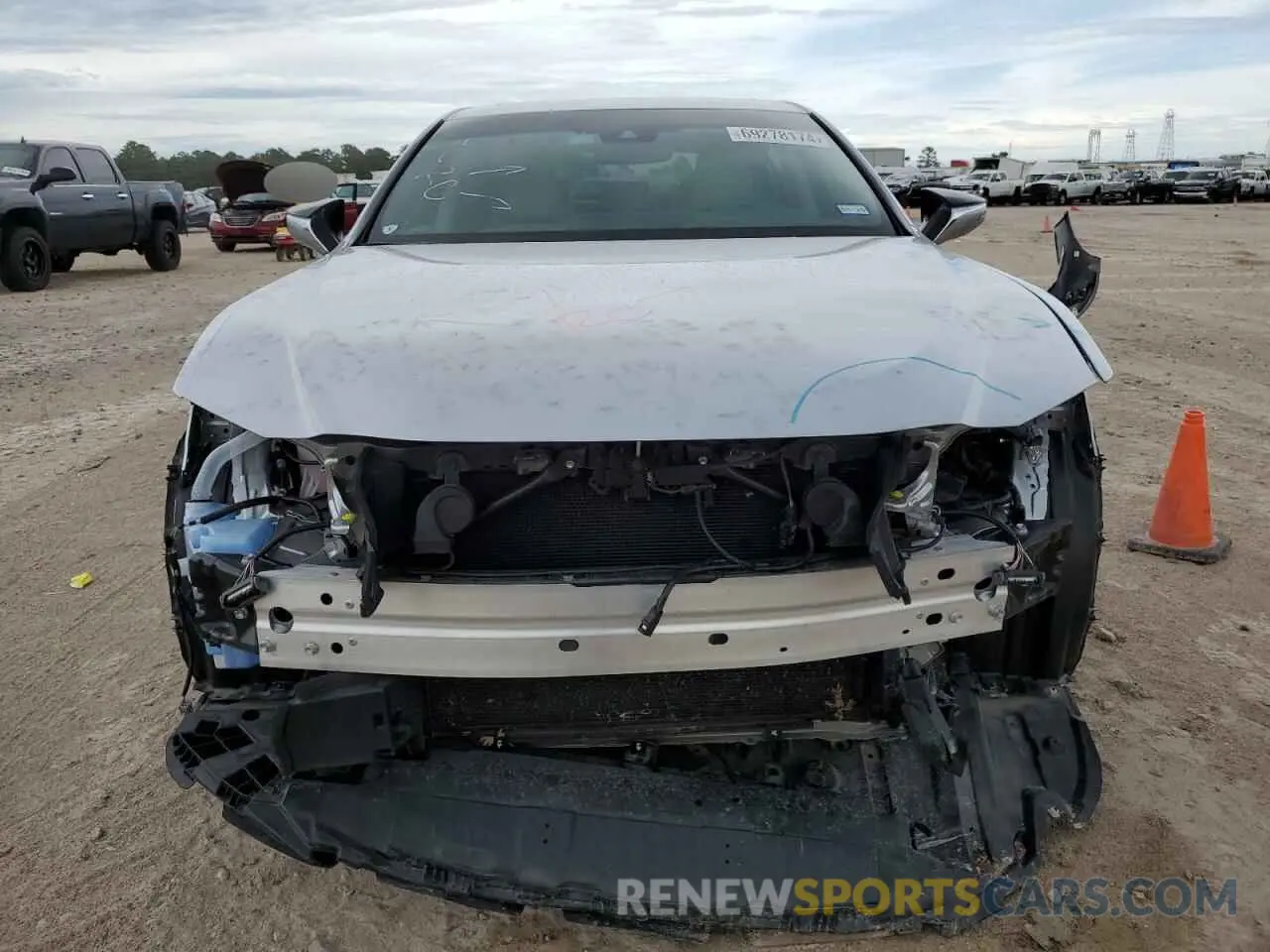 5 Photograph of a damaged car 58ADZ1B17RU172202 LEXUS ES350 2024