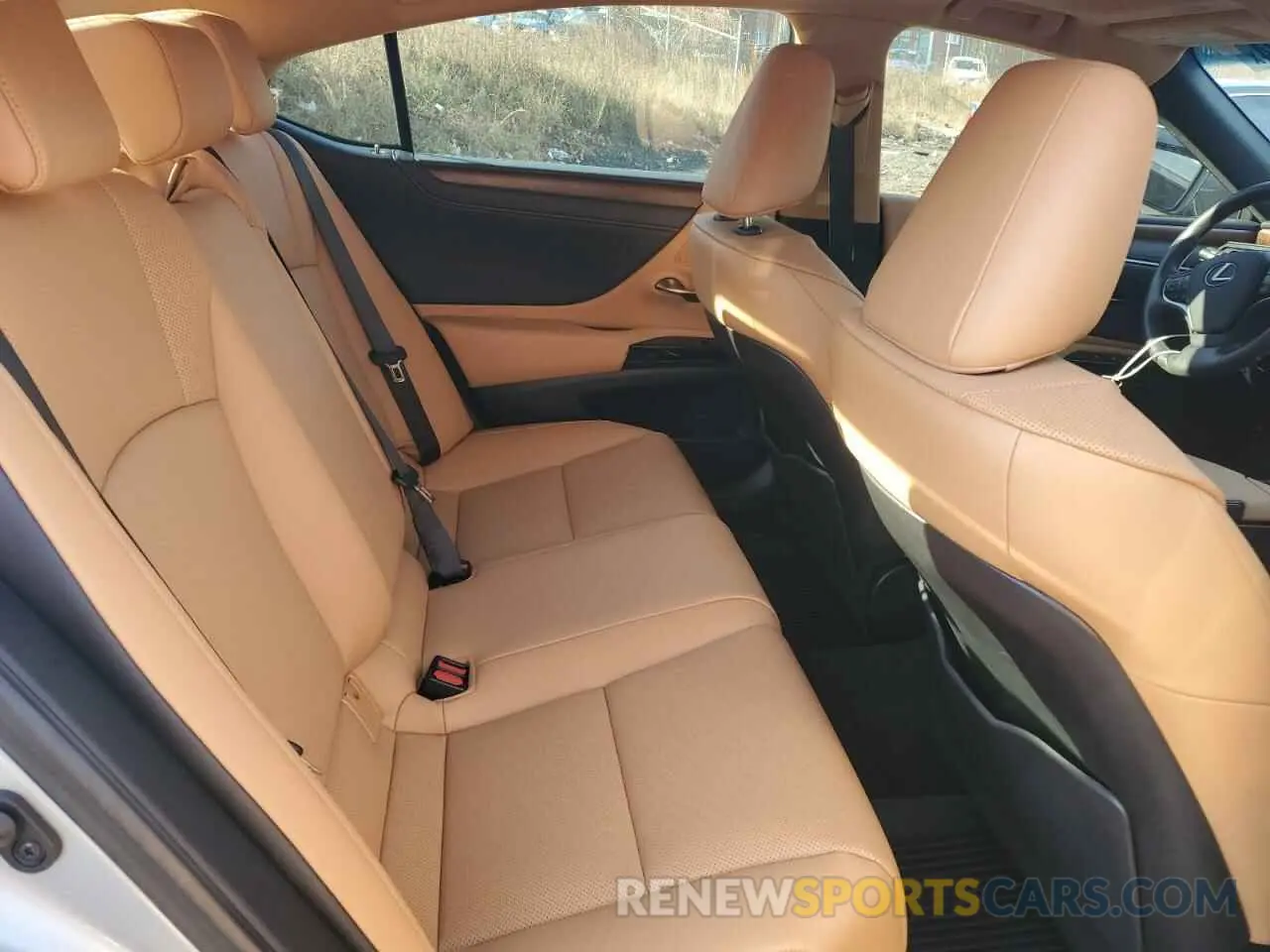 10 Фотография поврежденного автомобиля 58ADZ1B18RU164884 LEXUS ES350 2024