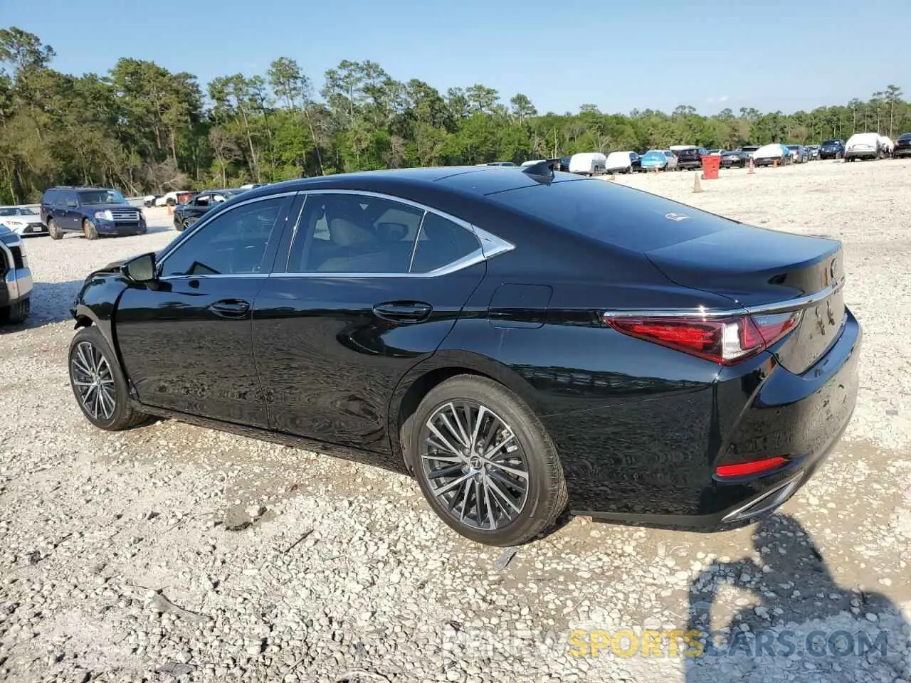 2 Фотография поврежденного автомобиля 58ADZ1B19RU174730 LEXUS ES350 2024