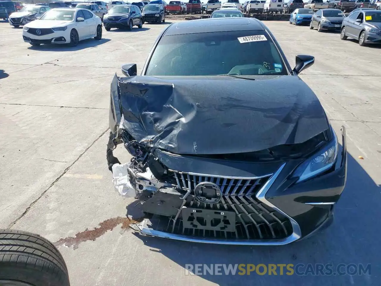 5 Photograph of a damaged car 58ADZ1B1XRU172999 LEXUS ES350 2024