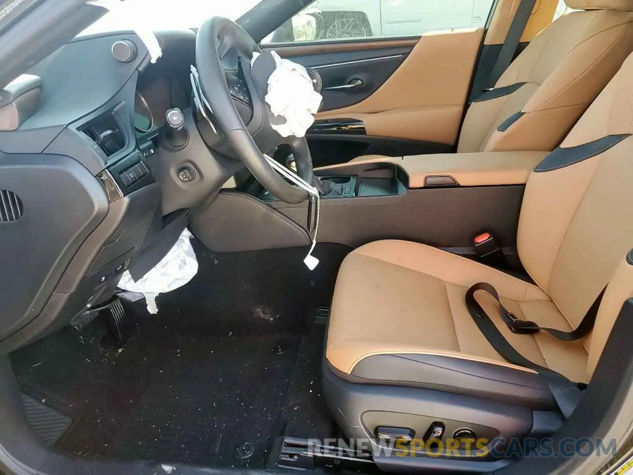 7 Photograph of a damaged car 58ADZ1B1XRU172999 LEXUS ES350 2024