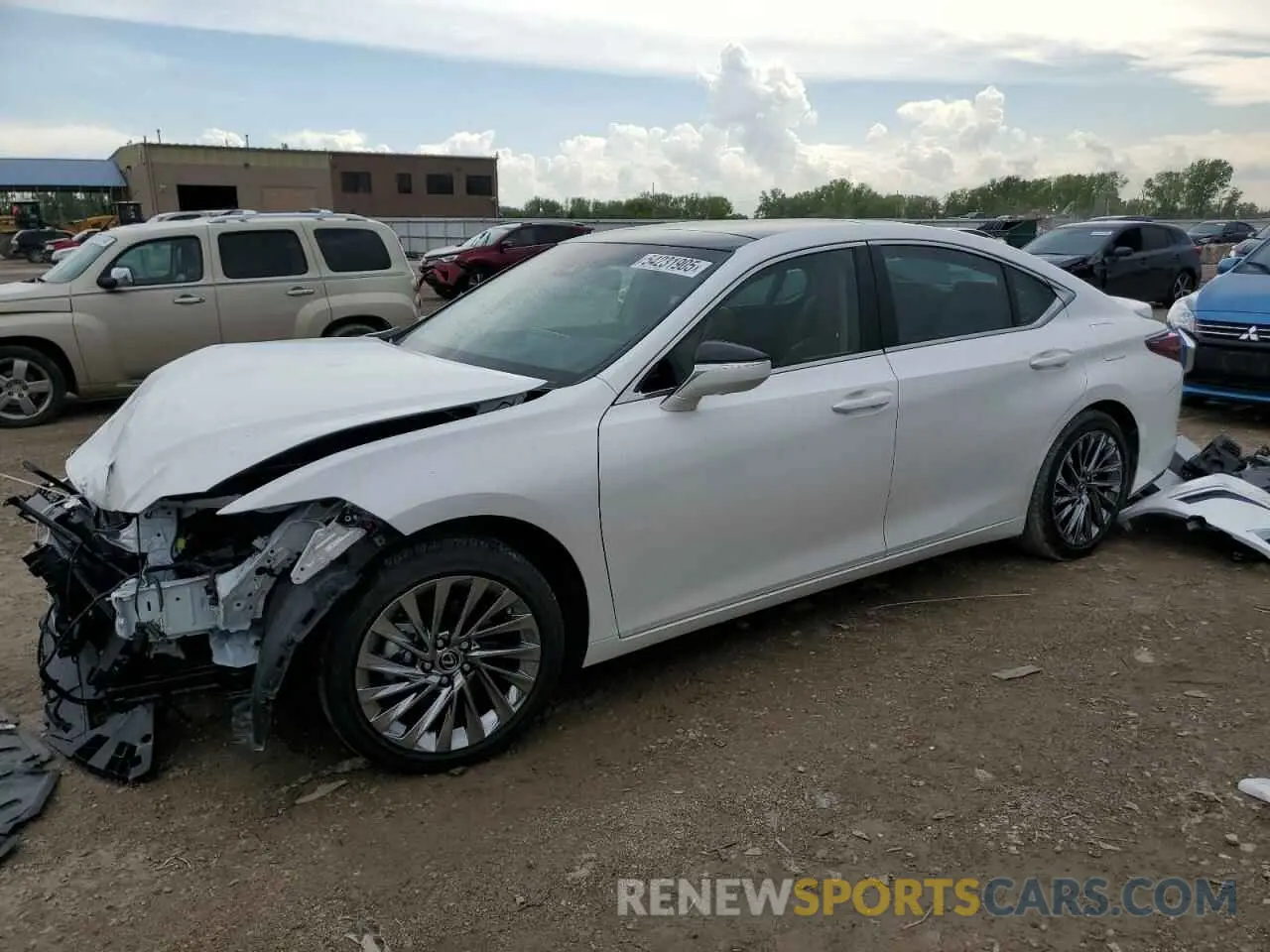1 Photograph of a damaged car 58AFZ1B17RU179112 LEXUS ES350 2024