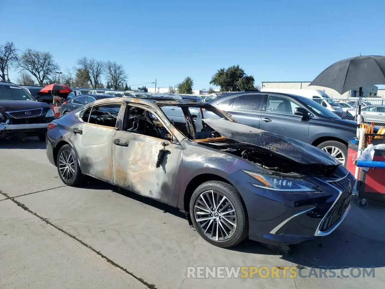 4 Фотография поврежденного автомобиля 58ADZ1B15SU195323 LEXUS ES350 2025