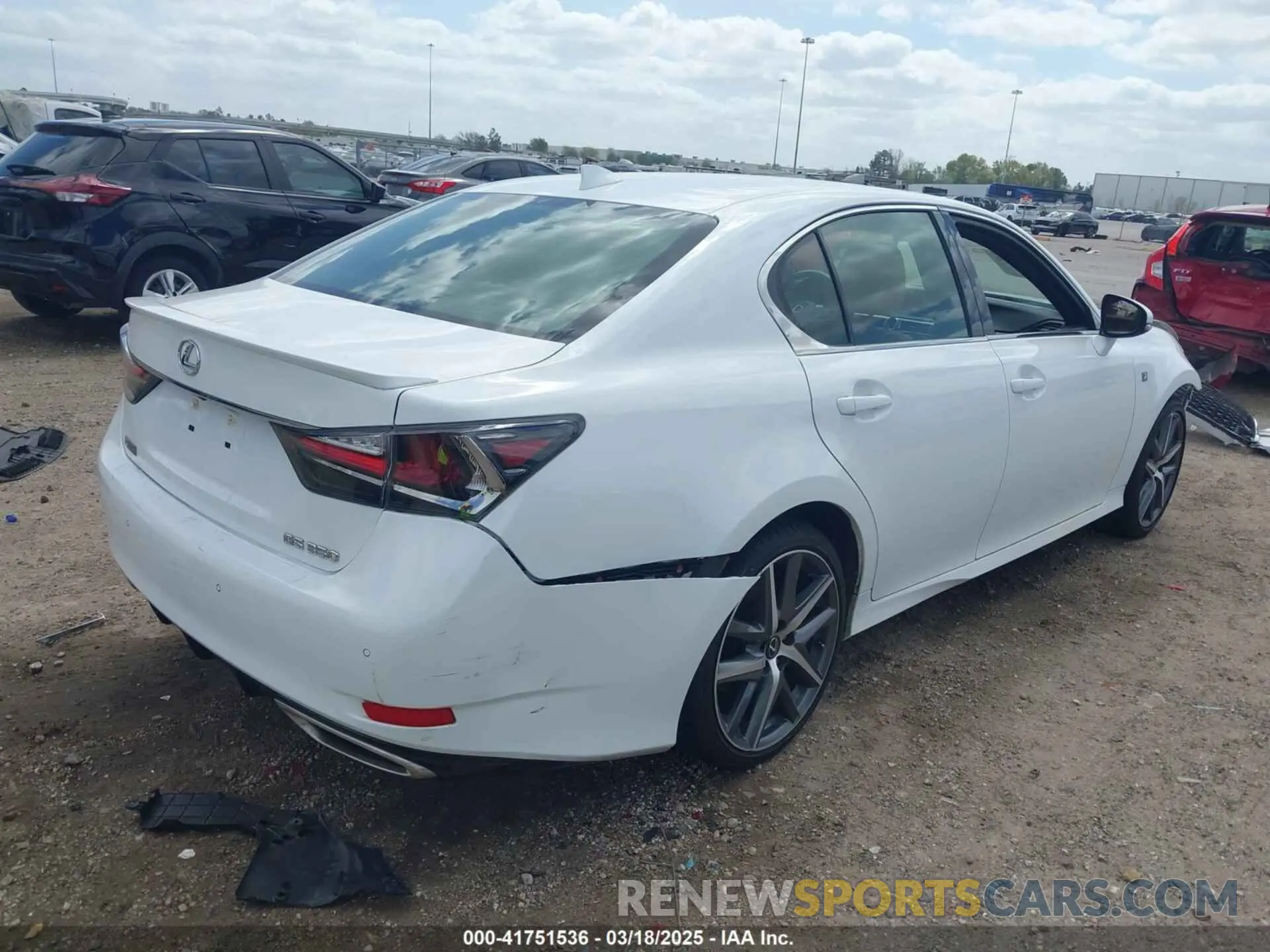 4 Photograph of a damaged car JTHBZ1BL1KA018269 LEXUS GS 2019