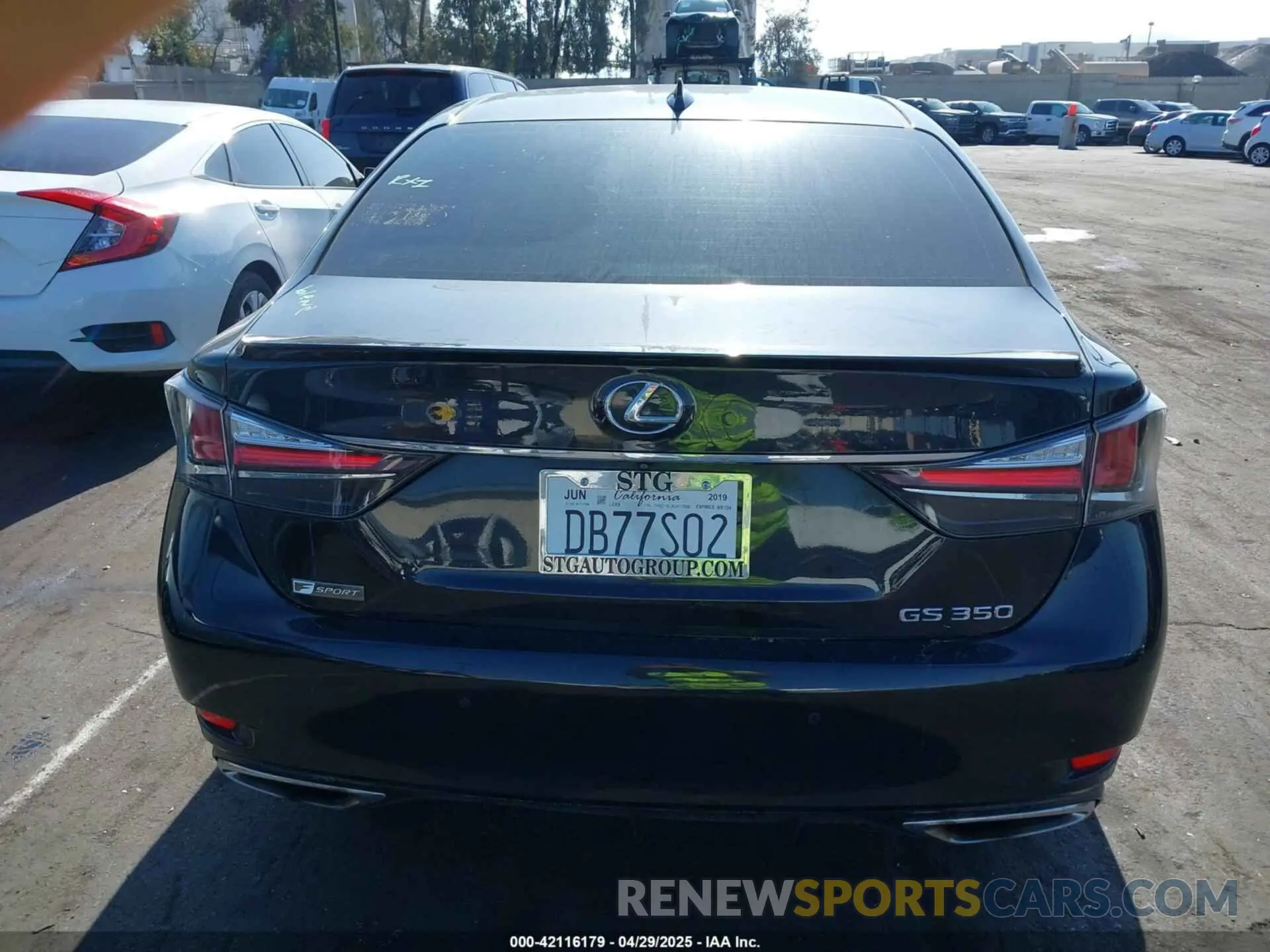 16 Photograph of a damaged car JTHBZ1BL0KA017002 LEXUS GS 350 2019
