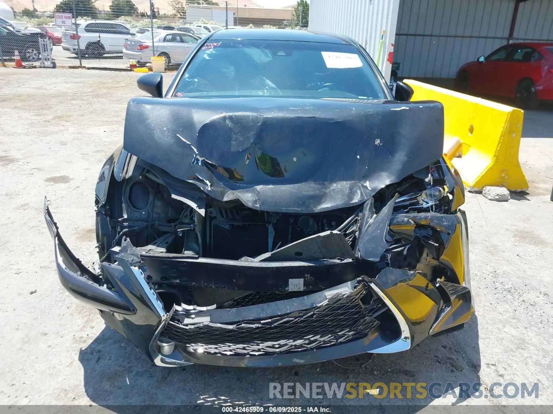13 Фотография поврежденного автомобиля JTHBZ1BL0KA018408 LEXUS GS 350 2019