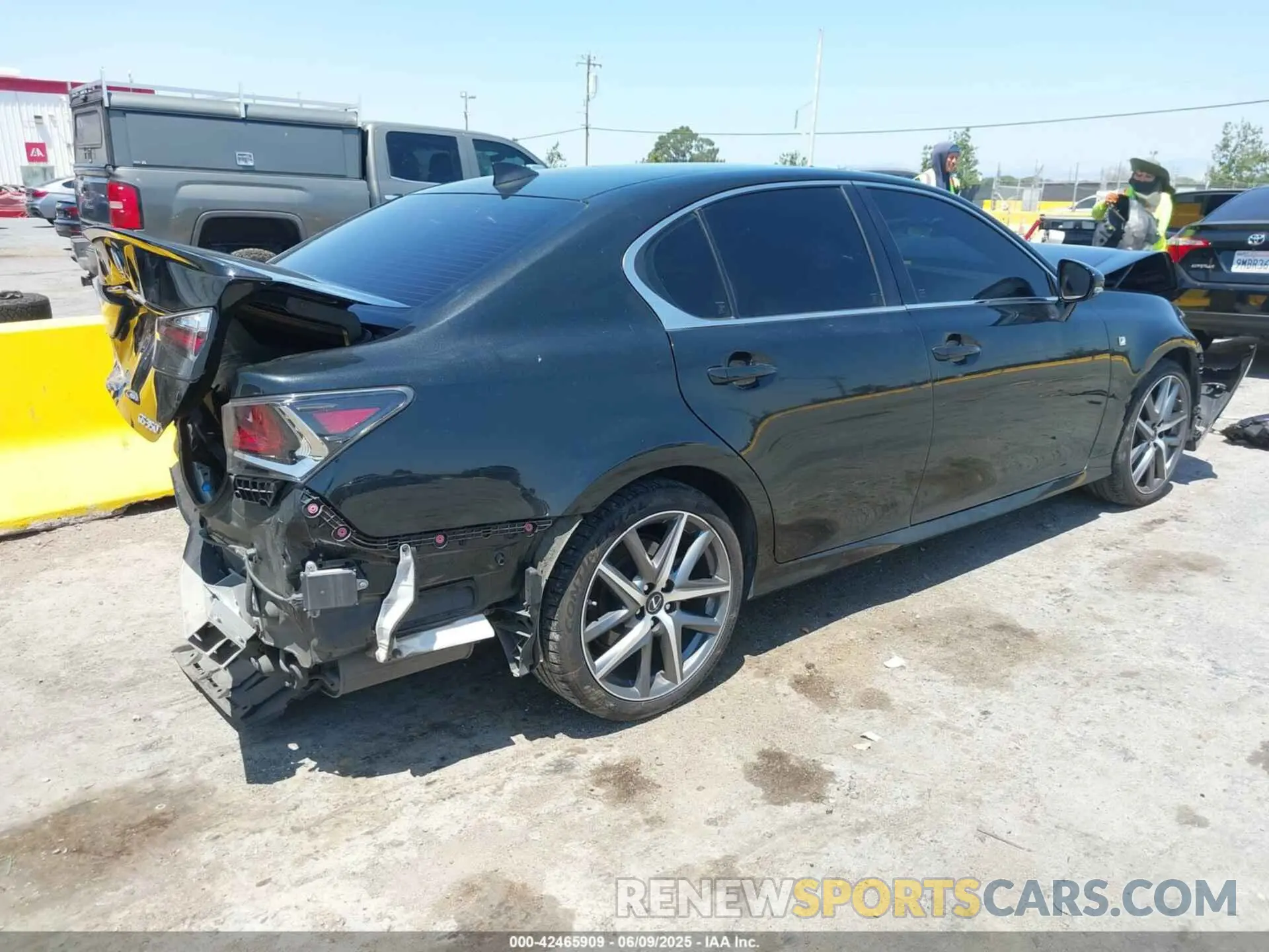 4 Фотография поврежденного автомобиля JTHBZ1BL0KA018408 LEXUS GS 350 2019