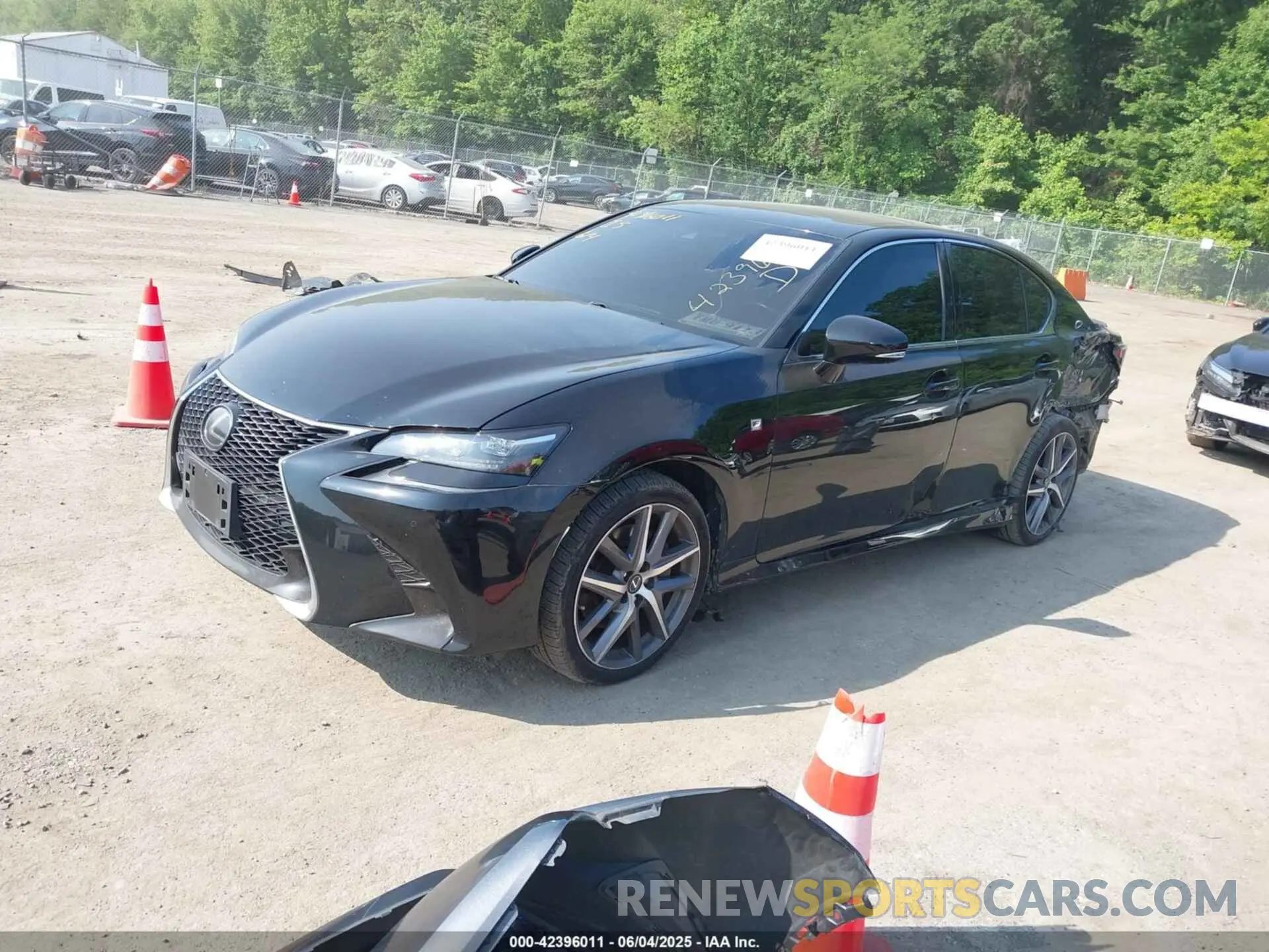 2 Фотография поврежденного автомобиля JTHCZ1BL3KA011179 LEXUS GS 350 2019