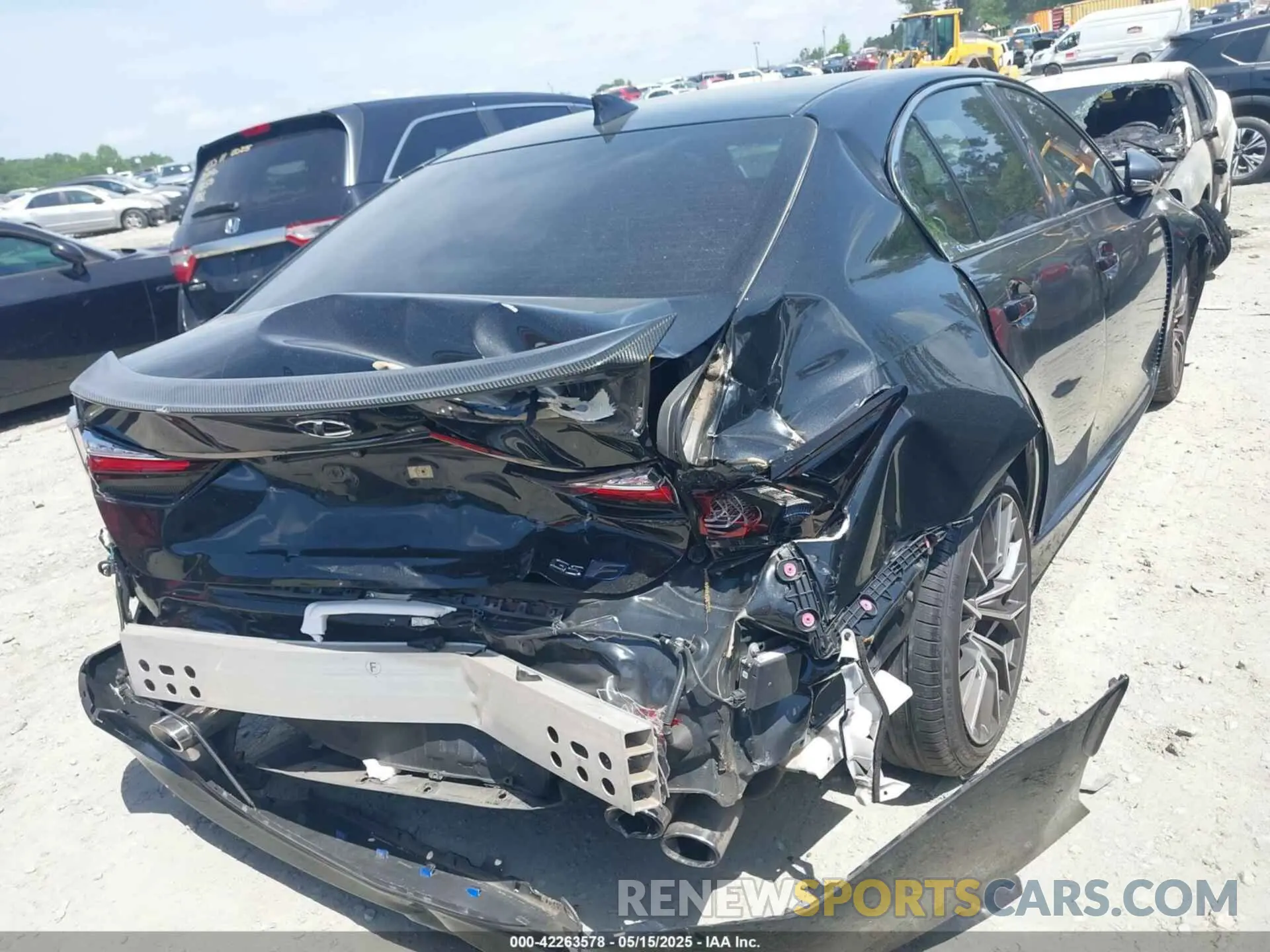4 Photograph of a damaged car JTHBP1BL6KA003000 LEXUS GS F 2019