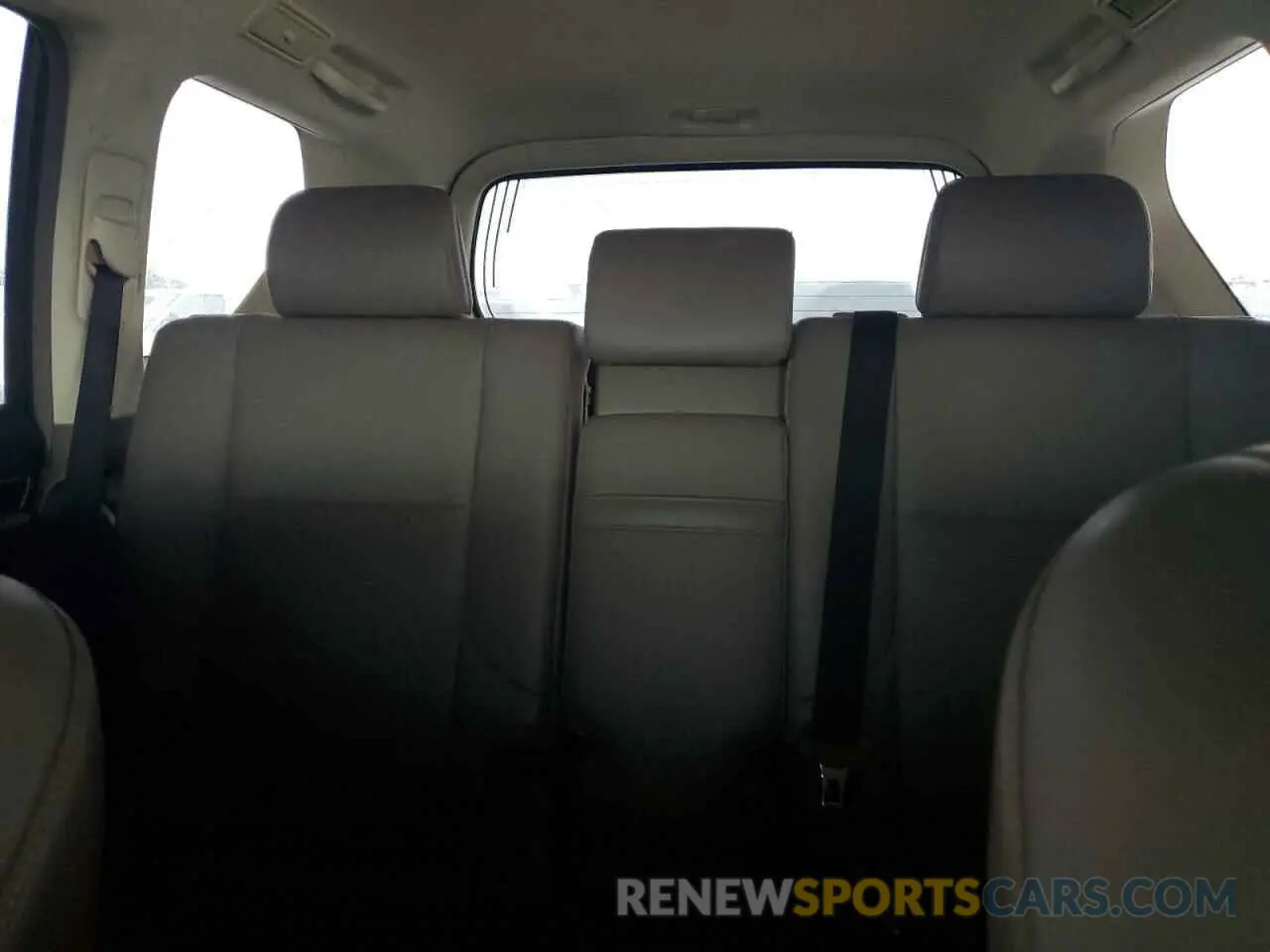 10 Photograph of a damaged car JTJBM7FX0K5232059 LEXUS GX 2019