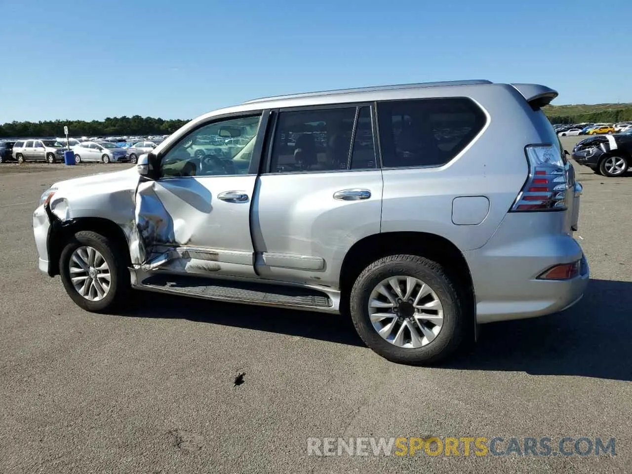 2 Фотография поврежденного автомобиля JTJBM7FX1K5218333 LEXUS GX 2019