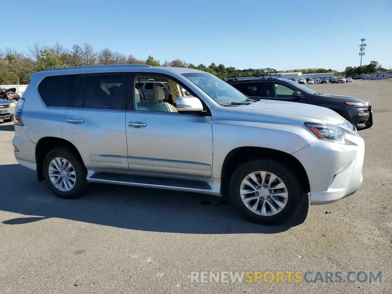 4 Фотография поврежденного автомобиля JTJBM7FX1K5218333 LEXUS GX 2019