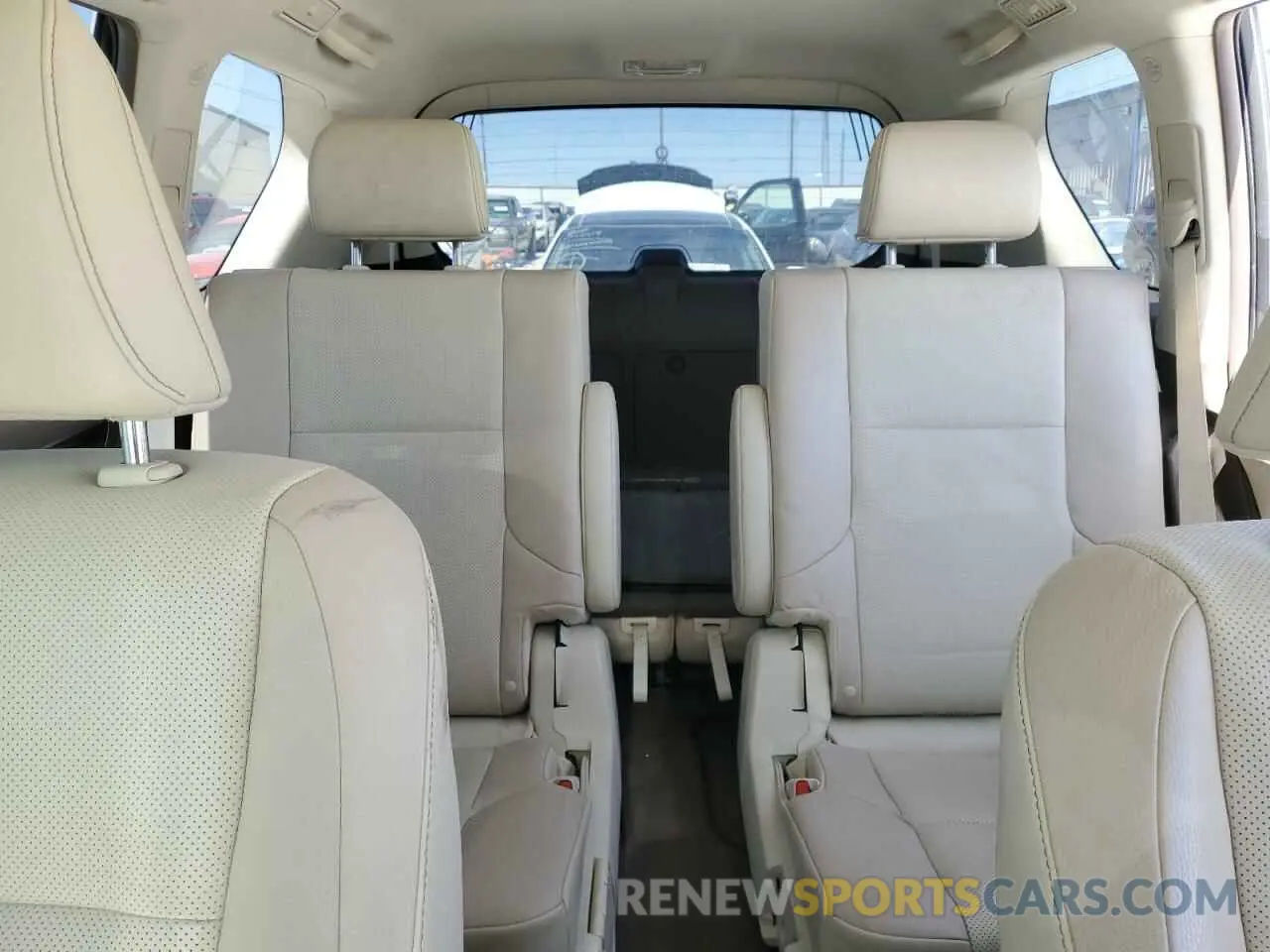 10 Фотография поврежденного автомобиля JTJBM7FX2K5236324 LEXUS GX 2019