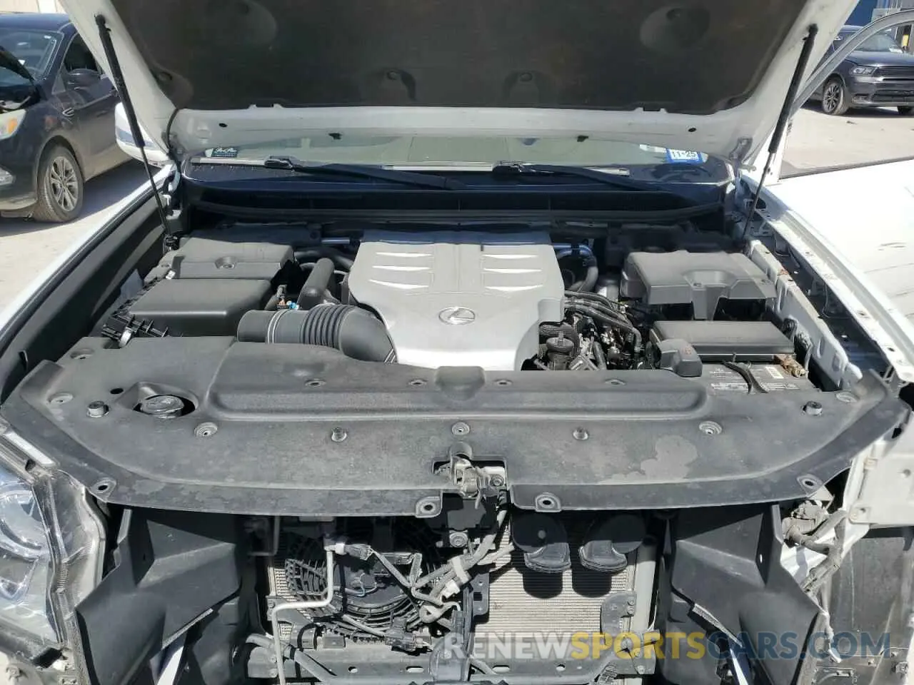 12 Фотография поврежденного автомобиля JTJBM7FX2K5236324 LEXUS GX 2019