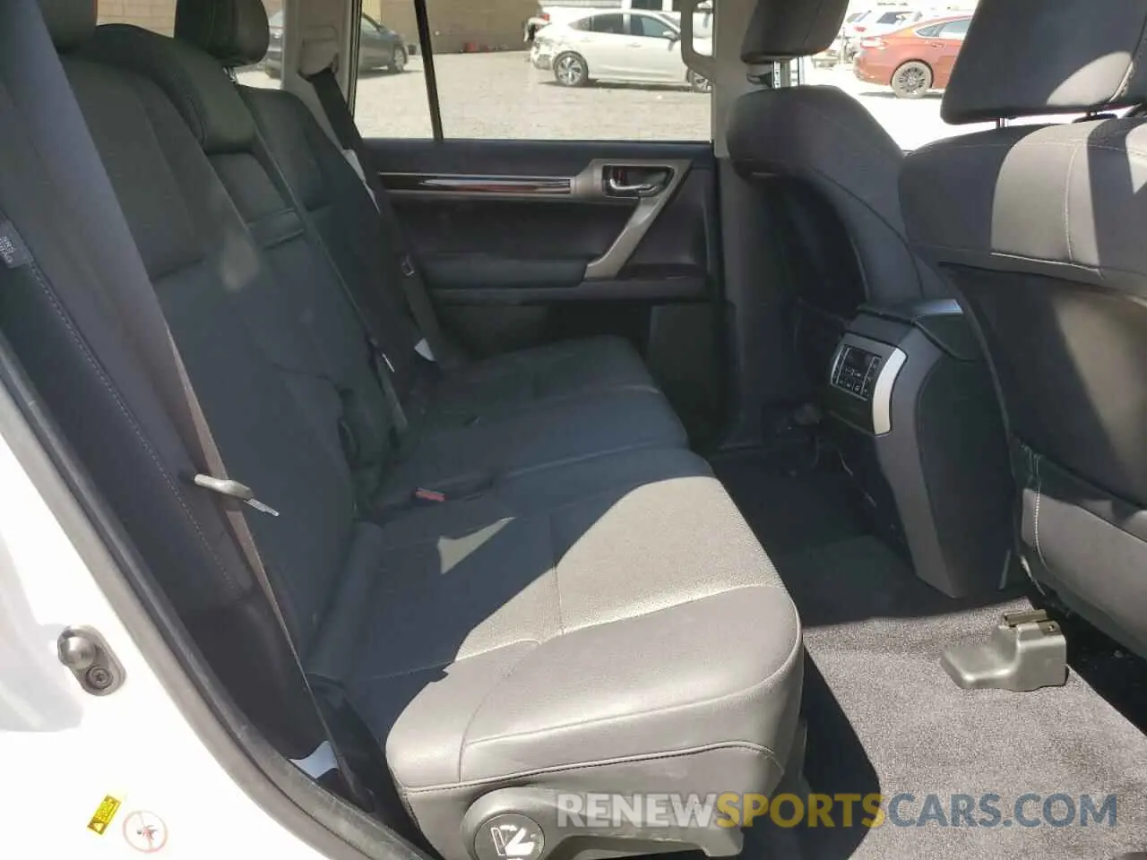 11 Фотография поврежденного автомобиля JTJBM7FX3K5228233 LEXUS GX 2019