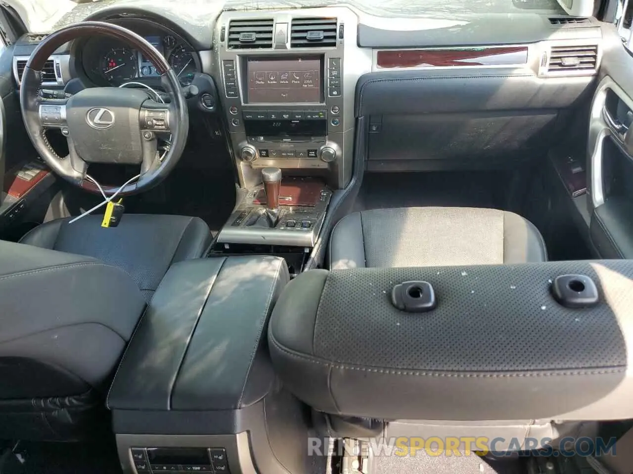 8 Фотография поврежденного автомобиля JTJBM7FX3K5228233 LEXUS GX 2019