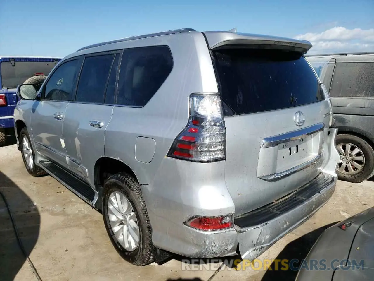 3 Фотография поврежденного автомобиля JTJBM7FX4K5210923 LEXUS GX 2019