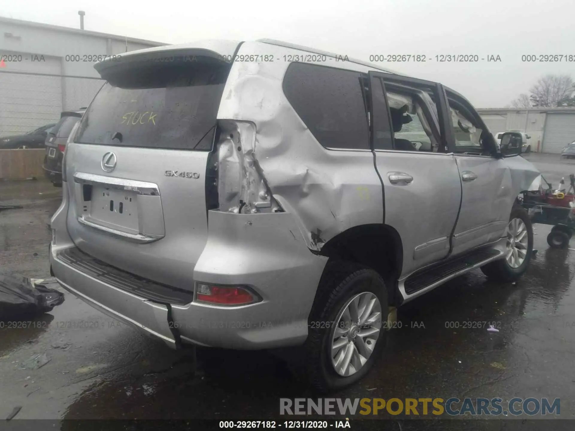 4 Photograph of a damaged car JTJBM7FX5K5226922 LEXUS GX 2019