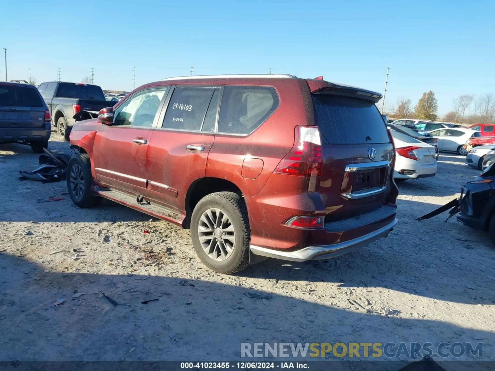 3 Фотография поврежденного автомобиля JTJBM7FX5K5240125 LEXUS GX 2019