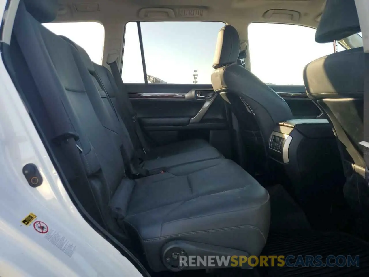 11 Фотография поврежденного автомобиля JTJBM7FX6K5220207 LEXUS GX 2019