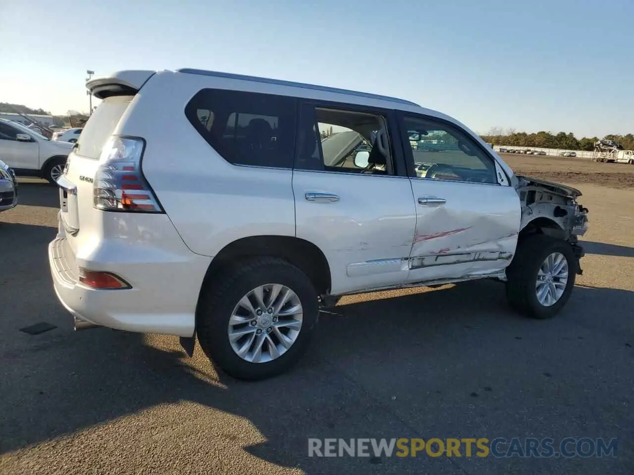 3 Фотография поврежденного автомобиля JTJBM7FX6K5220207 LEXUS GX 2019