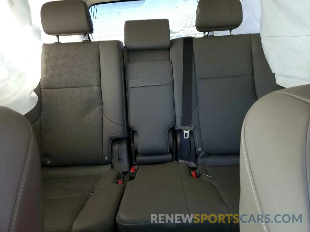 10 Фотография поврежденного автомобиля JTJBM7FX6K5221423 LEXUS GX 2019