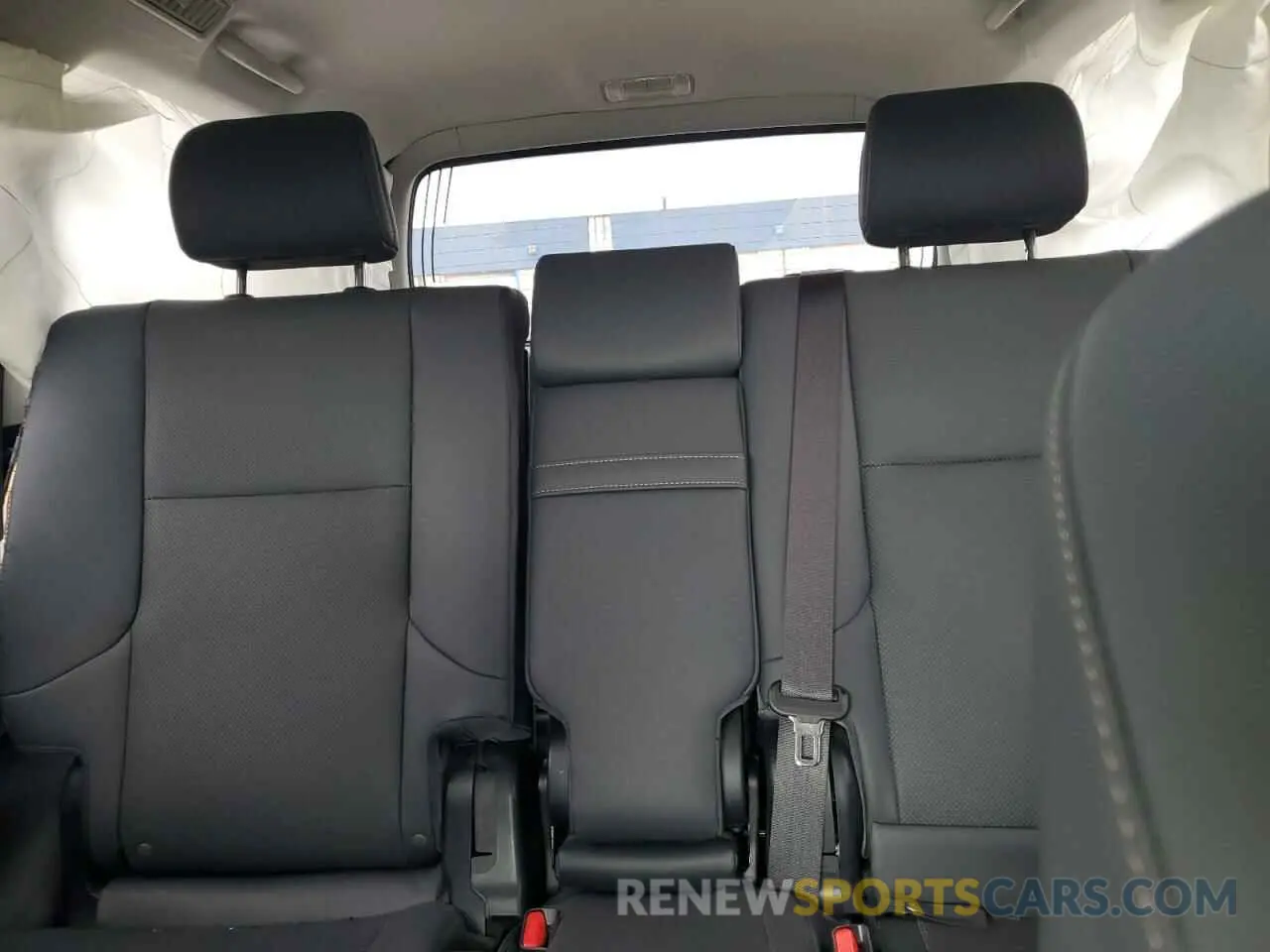 10 Фотография поврежденного автомобиля JTJBM7FX8K5238871 LEXUS GX 2019