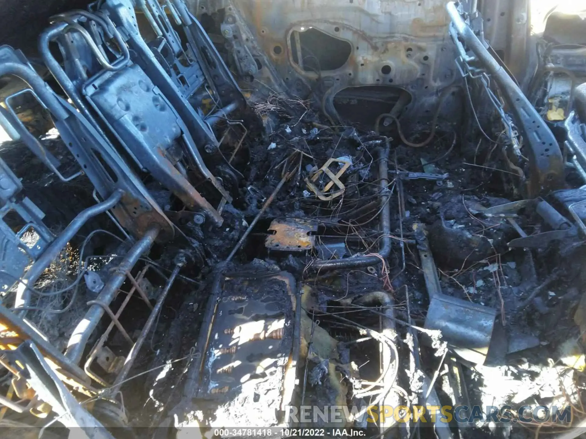 8 Фотография поврежденного автомобиля JTJBM7FX9K5221903 LEXUS GX 2019