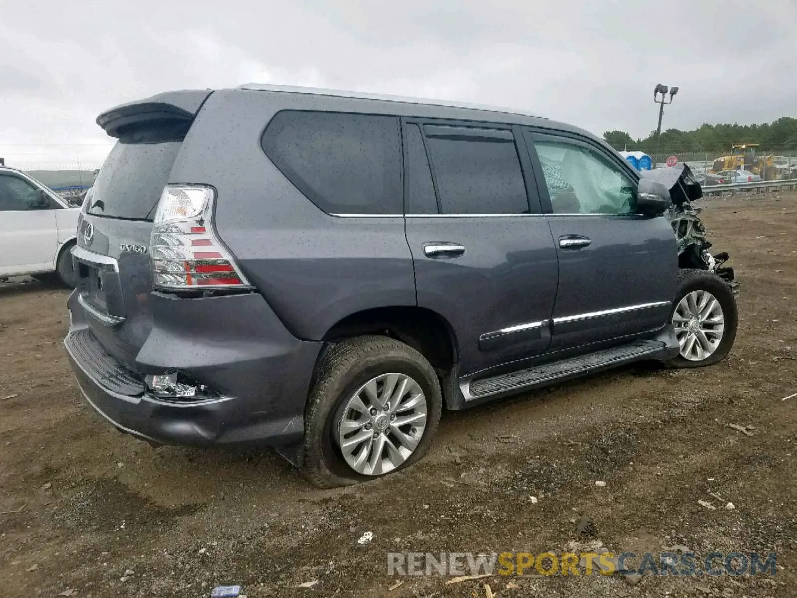 4 Photograph of a damaged car JTJBM7FX9K5226745 LEXUS GX 2019