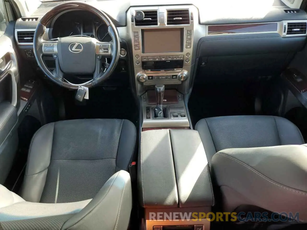 8 Photograph of a damaged car JTJBM7FXXK5215558 LEXUS GX 2019
