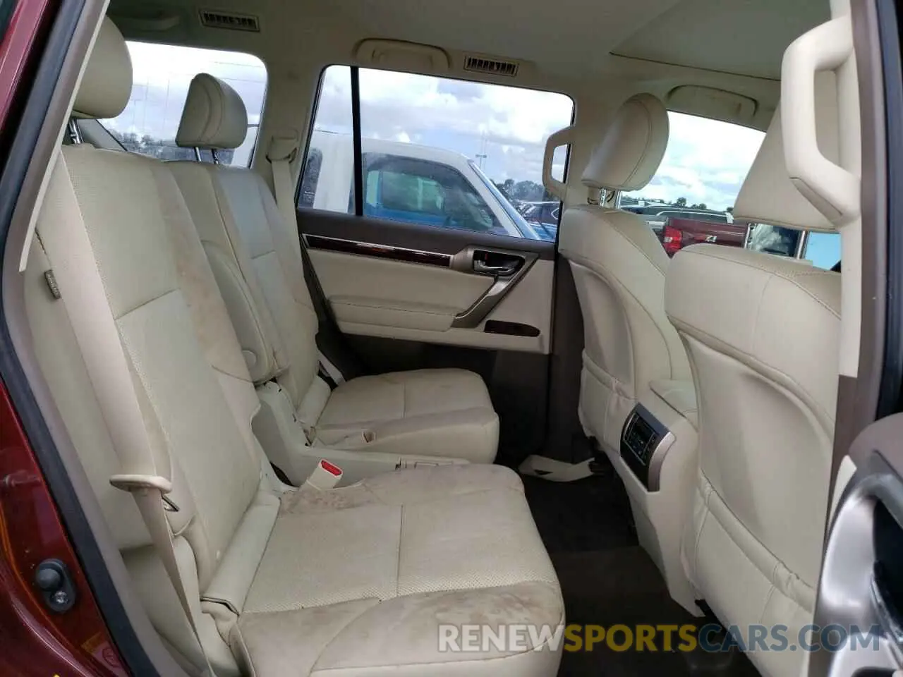 6 Photograph of a damaged car JTJBM7FXXK5225250 LEXUS GX 2019