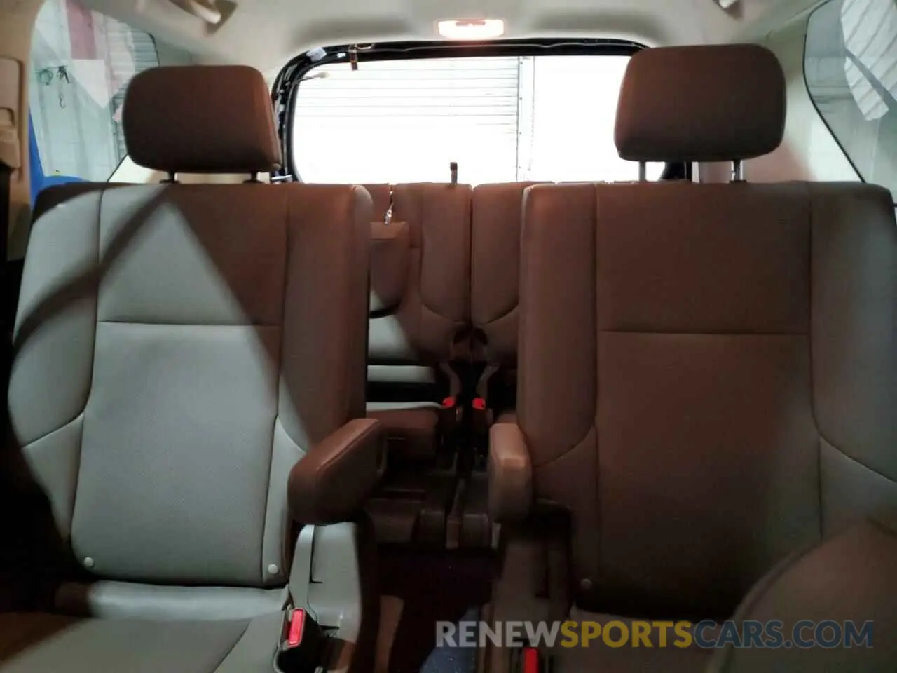 10 Фотография поврежденного автомобиля JTJAM7BX0L5251374 LEXUS GX 2020