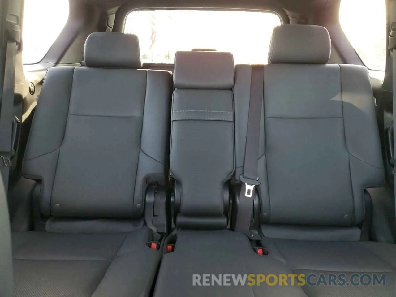 10 Фотография поврежденного автомобиля JTJAM7BX2L5241512 LEXUS GX 2020