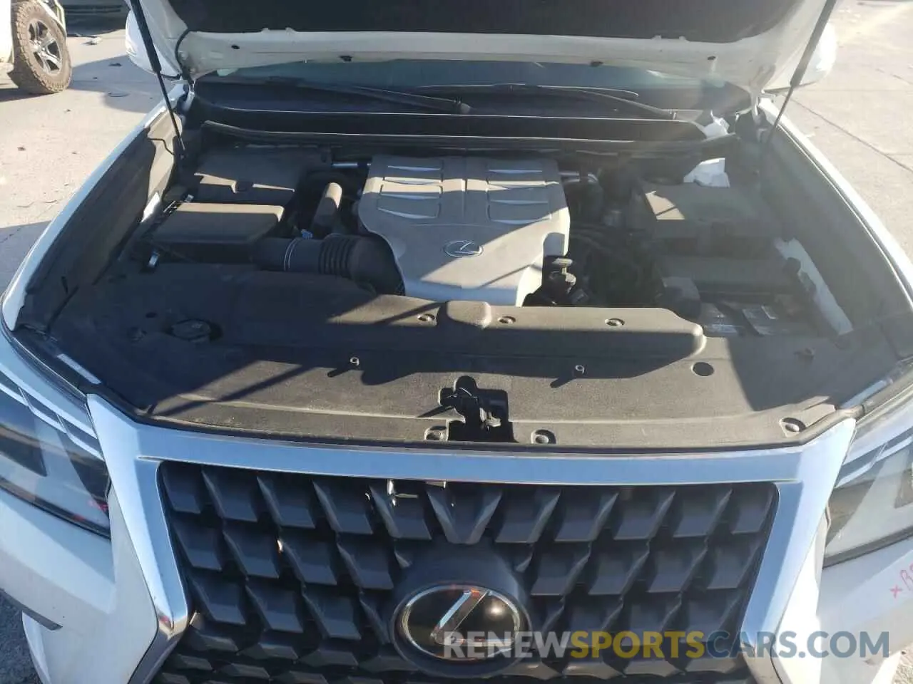 12 Фотография поврежденного автомобиля JTJAM7BX7L5256944 LEXUS GX 2020