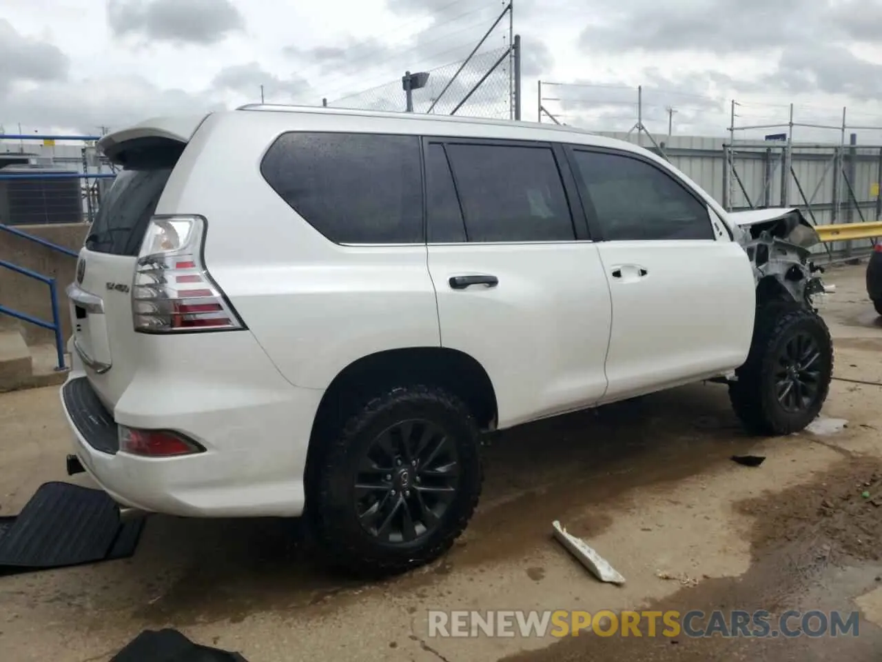 3 Photograph of a damaged car JTJAM7BX9L5241278 LEXUS GX 2020