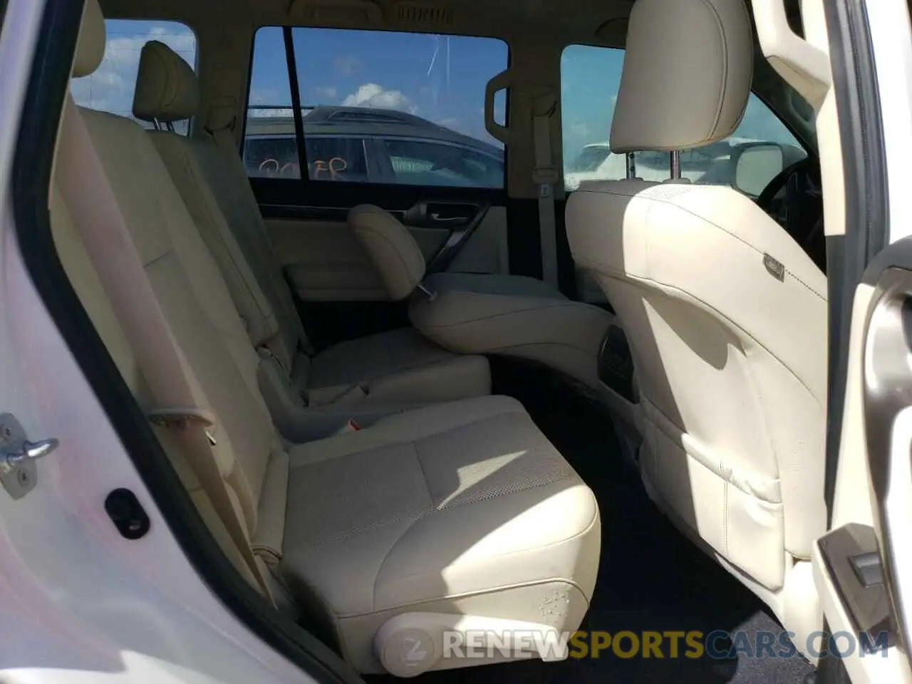 6 Фотография поврежденного автомобиля JTJAM7BXXL5245341 LEXUS GX 2020