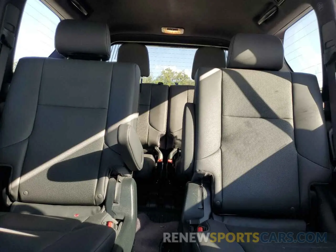 10 Фотография поврежденного автомобиля JTJAM7BX0M5295263 LEXUS GX 2021