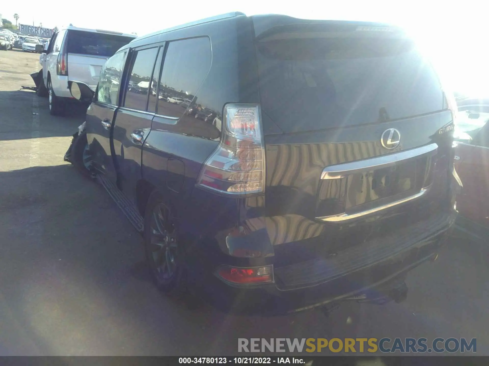 3 Фотография поврежденного автомобиля JTJAM7BX1M5300180 LEXUS GX 2021