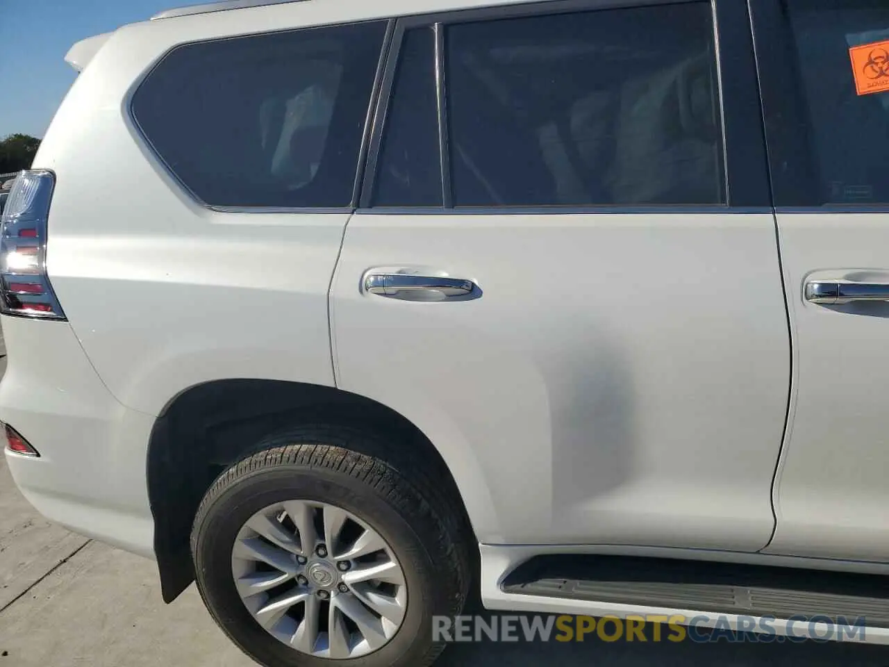 11 Photograph of a damaged car JTJAM7BX9M5272418 LEXUS GX 2021